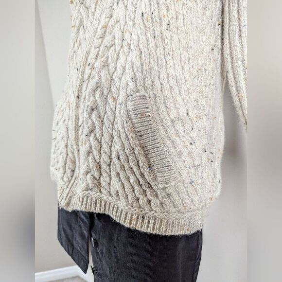 Aran Mur Irish Knit Merino Wool Zippered Cardigan. - Picture 8 of 11